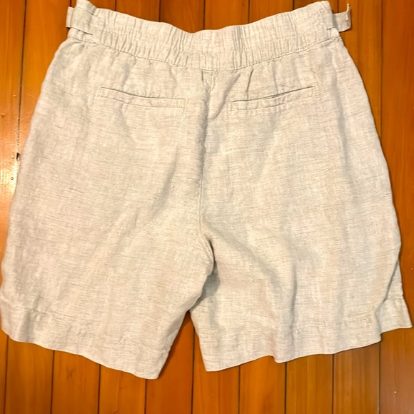 Athleta Voyager 7 inch Linen Shorts - Picture 6 of 7